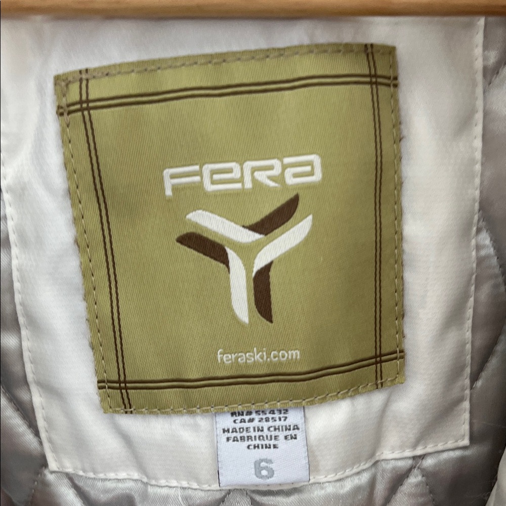 Fera Women's White Puffer Jacket